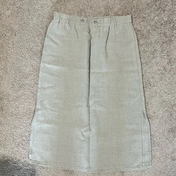 Eileen Fisher Straight Pull-On Grommet Linen Skirt
