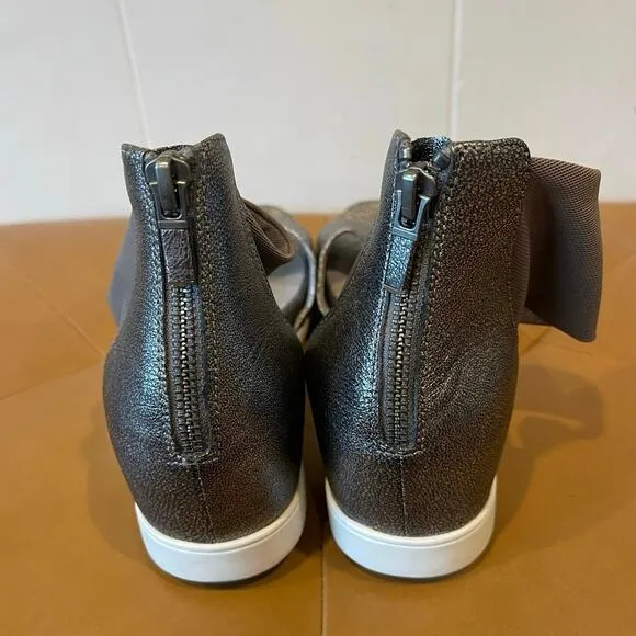 EILEEN‎ FISHER Vibe Wedges Metalic Silver Sandals Comfort Zip Up Size 8.5 NWOT