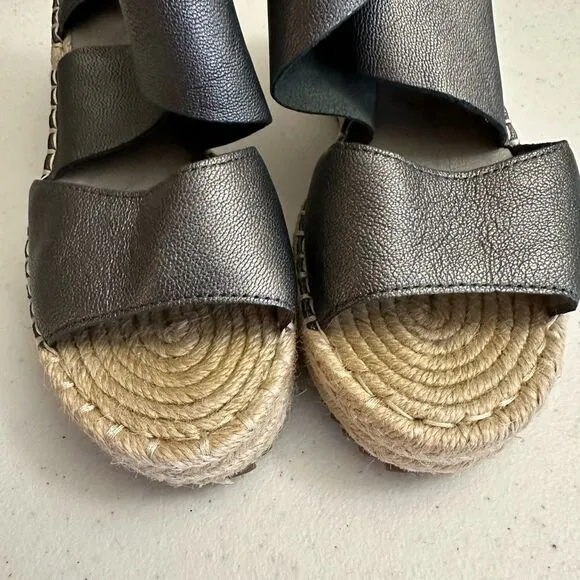 Eileen Fisher Willow Wedge Espadrille Women’s Size 5.5 Leather Sandals metallic