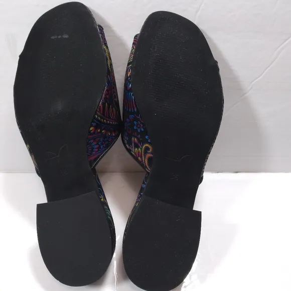Embassy London women's slid on sandals