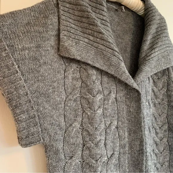 EUC! Caslon sweater cardigan vest large L gray grey shawl collar lapel like new