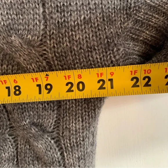 EUC! Caslon sweater cardigan vest large L gray grey shawl collar lapel like new