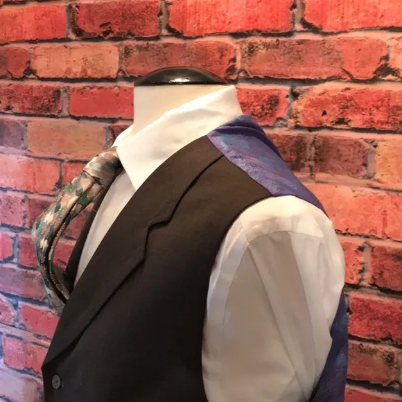 Extrema Dress Vest