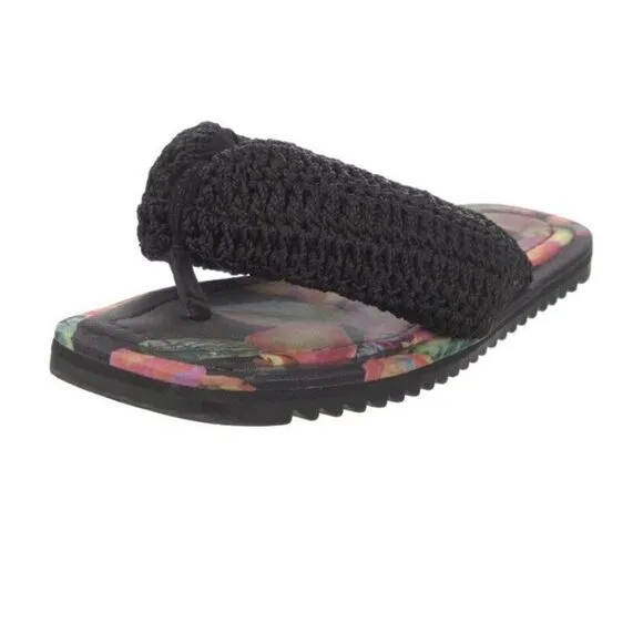 Farm Rio Black Puffy Knitted Tops/Printed Bottom Flip Flop Sandals Size 8