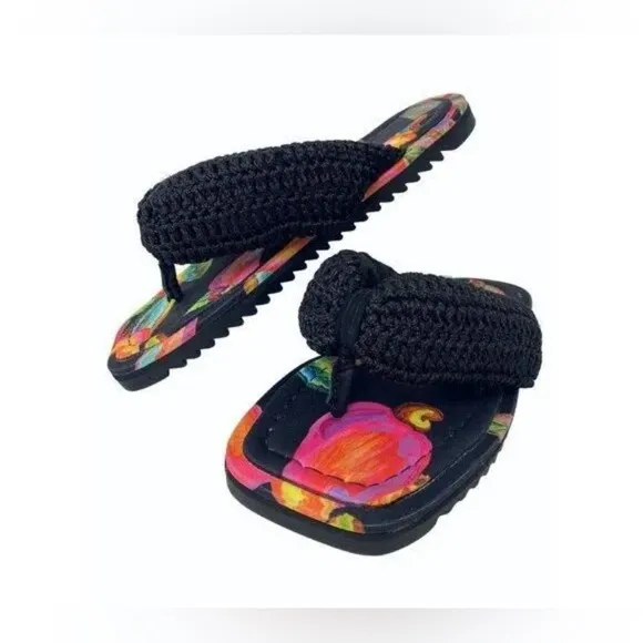 Farm Rio Cashew Crochet Puffy Flip flops Sandals Size 8 NWT