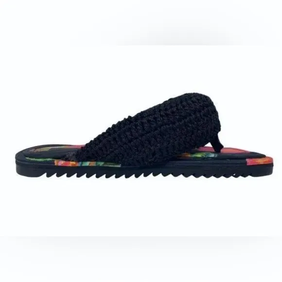 Farm Rio Cashew Crochet Puffy Flip flops Sandals Size 8 NWT