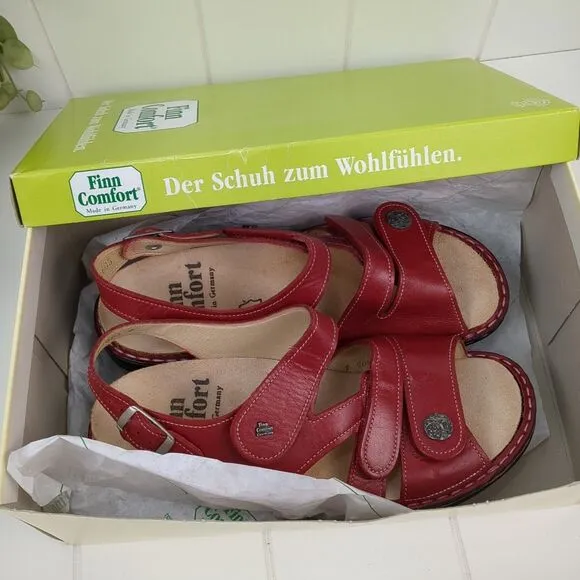 Finn Comfort Gomera Red Leather Sandals Size 7.5 D / 38 Soft Footbed Germany