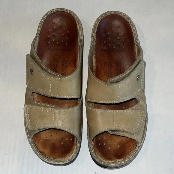 Finn Comfort Moss Green Leather Jamaika Walking Sandals