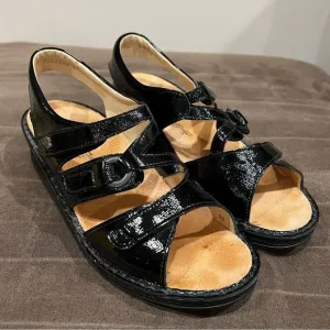 Finn Comfort Women's Black Patent Leather Sandals Adjustable Wedge US Sz 8