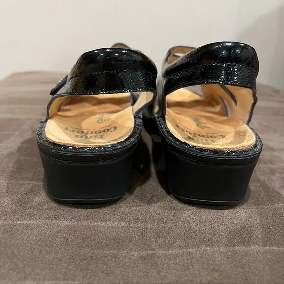 Finn Comfort Women's Black Patent Leather Sandals Adjustable Wedge US Sz 8