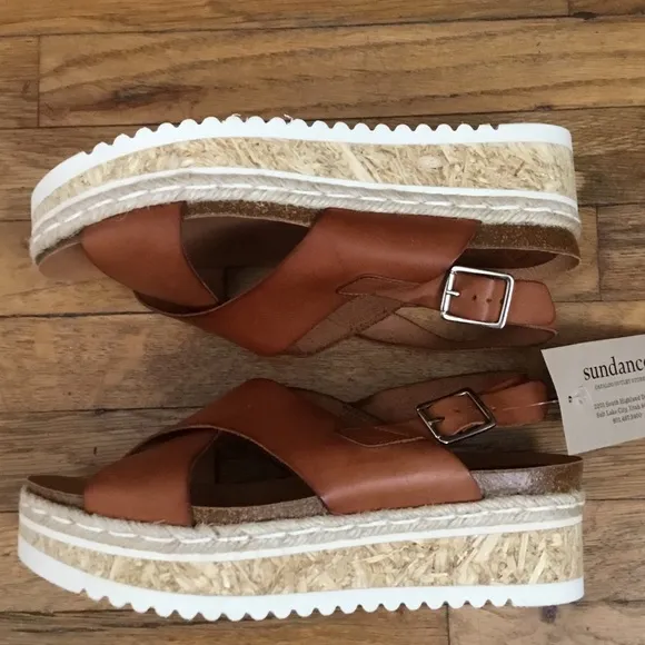 Five Worlds Juniper platform sandals