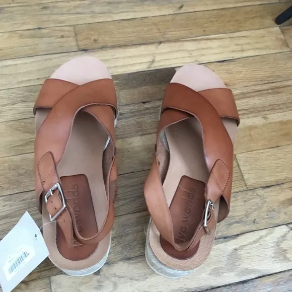 Five Worlds Juniper platform sandals