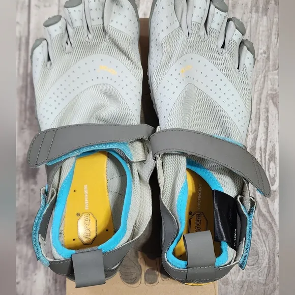 FIVEFINGERS V-Aqua Women's Light Grey Blue Vibram Water Shoes Size 8.5-9