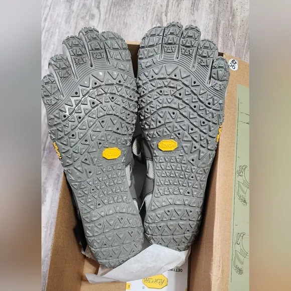 FIVEFINGERS V-Aqua Women's Light Grey Blue Vibram Water Shoes Size 8.5-9