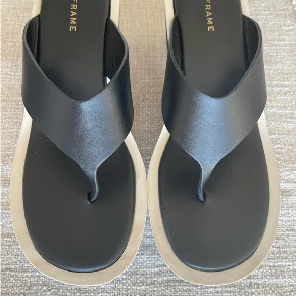 Frame Denim Le Ocean Wedge Platform Flip Flops Sandals in Noir Multi 39