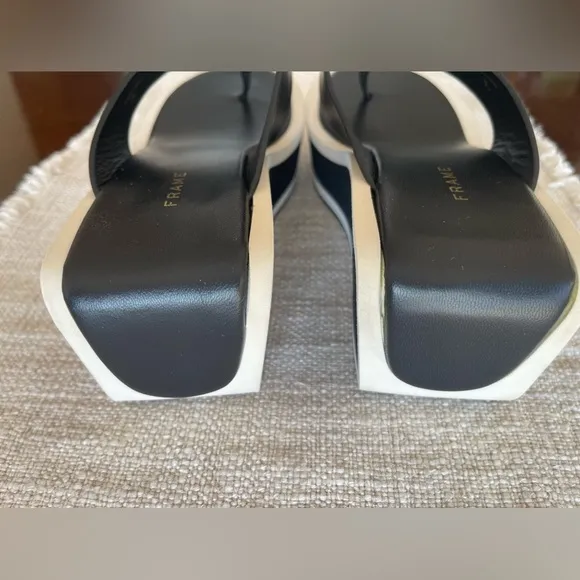 Frame Denim Le Ocean Wedge Platform Flip Flops Sandals in Noir Multi 39