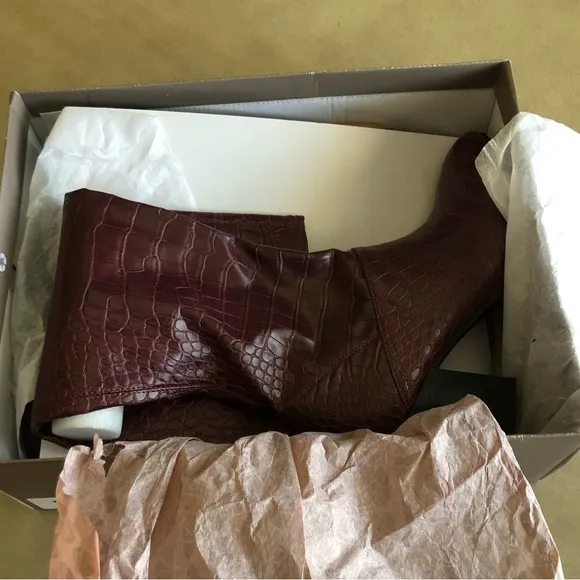 Franco Sarto Tribute Hight Shaft Multiberry Boots Size 7.5