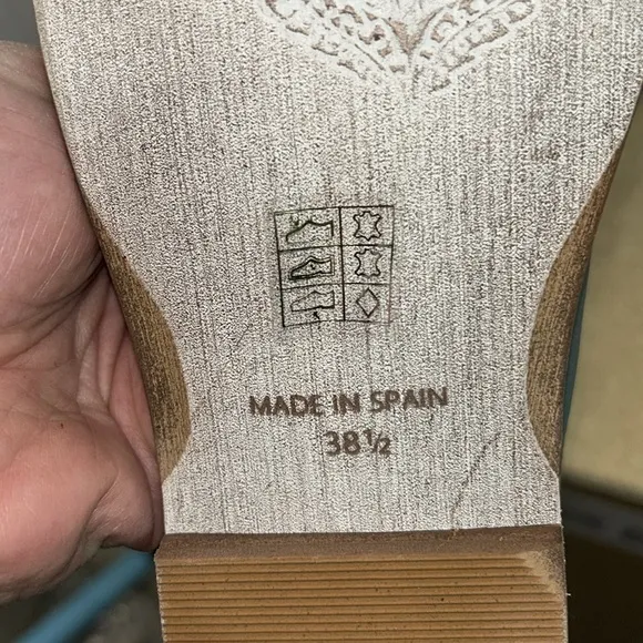 Free People Mont Blanc Sandals (38.5 S1-5)  (39-99) (37-S5)
