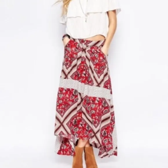 Free People Paradise Midi Skirt Mixed Floral Print Handkerchief Hem Size 4 NWT