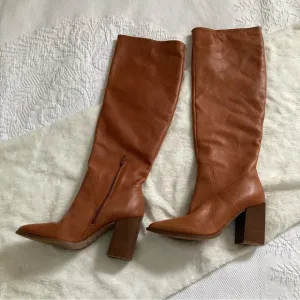 Free People Riley tall slouch boots pebble leather size 39, 8.5-9