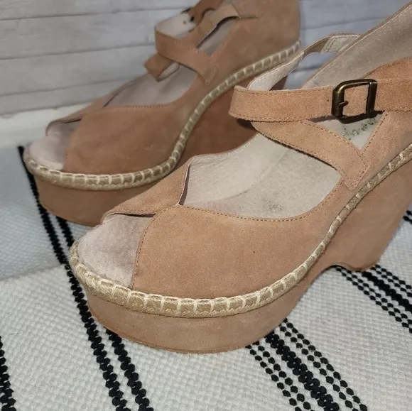 FREE PEOPLE TERRACE PLATFORM SUEDE WEDGE SANDALS, SZ 10 / 41