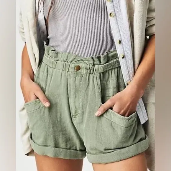 Free People Topanga Cuff Short in Oil Green.  NWT size small.