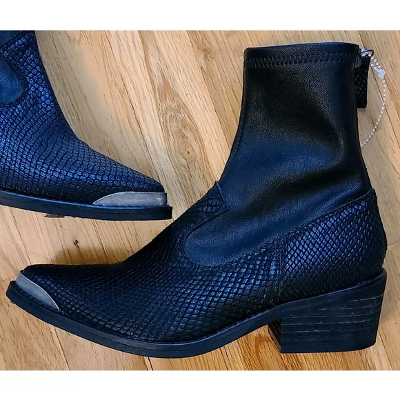 Free People Grand Teton Western Boots Black Reptile Leather Size 36