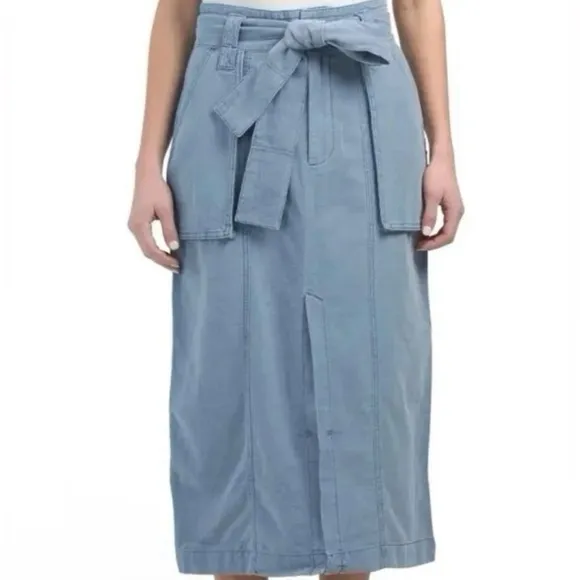 Free People High Waisted Jean Skirt Skirt Size Extra Small or 0