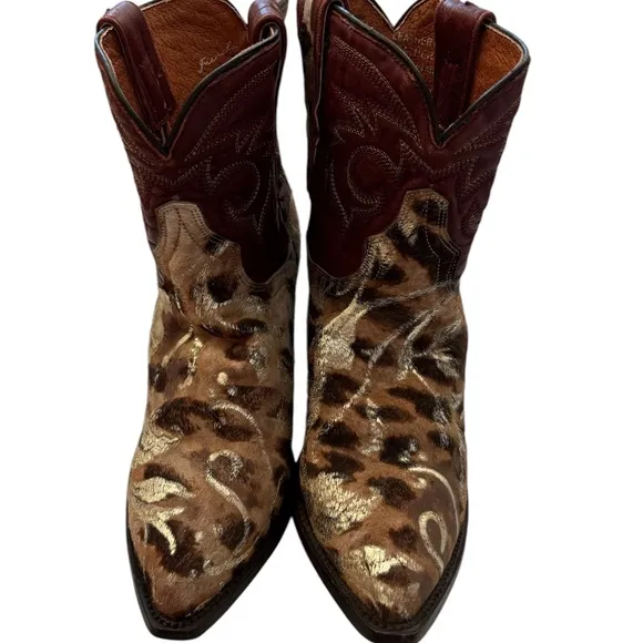 French’s Calfhair Cowboys With Gold Leafing Size 8.5. EUC