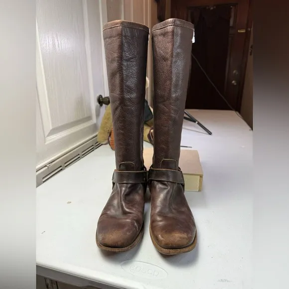 Frye #76851 Phillip Harness Tall Back Zip Burgundy Leather  Womens Boots Sz 7 B