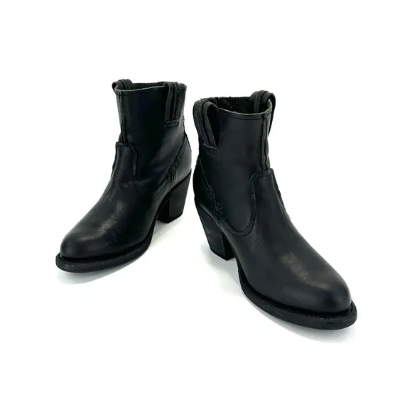 FRYE &quot;LESLIE ARTISAN&quot; BLACK LEATHER WESTERN BENCHCRAFTED BOHEMIAN SHORT BOOTS