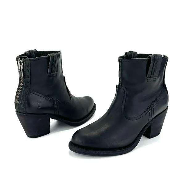 FRYE &quot;LESLIE ARTISAN&quot; BLACK LEATHER WESTERN BENCHCRAFTED BOHEMIAN SHORT BOOTS