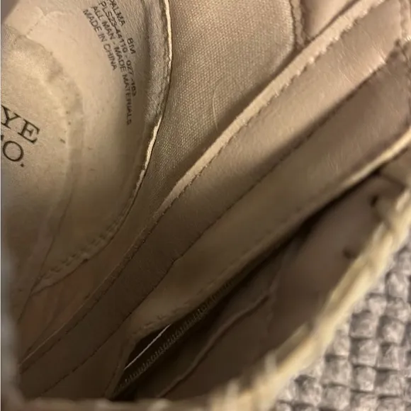 FRYE AND CO Cream Ankle Boots Sleek Western Style