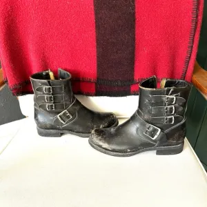 Frye black distressed Veronica Belted Short boots sz 7