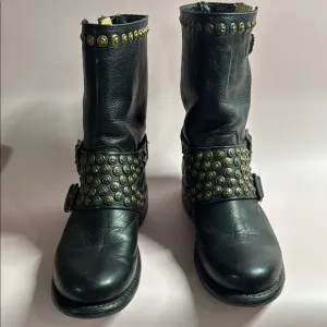 Frye Black Leather Studded Pull On Boots 5.5