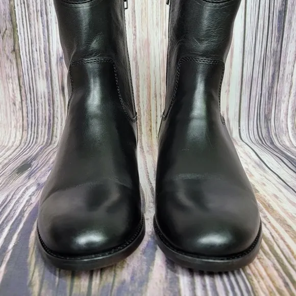 FRYE Black Melissa Button Short Leather Zipper Boots New Size 6.5