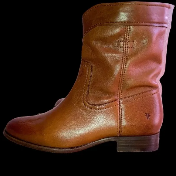 Frye Boots. Cara Roper Short. Size 8. New.