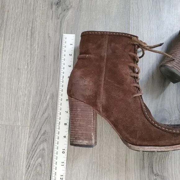 Frye Boots Parker Moc Short Size 9.5 Brown Suede Lace Up Heeled Girly Victorian