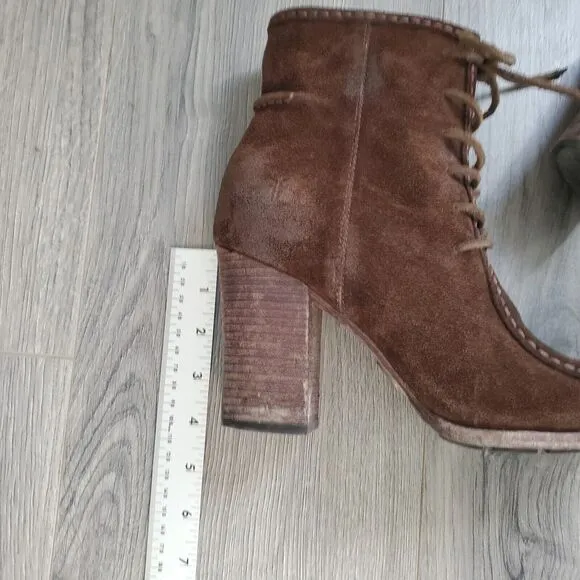 Frye Boots Parker Moc Short Size 9.5 Brown Suede Lace Up Heeled Girly Victorian