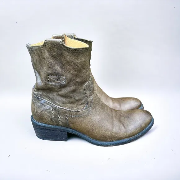 Frye Carson Tab Green Leather Short Boots 76461