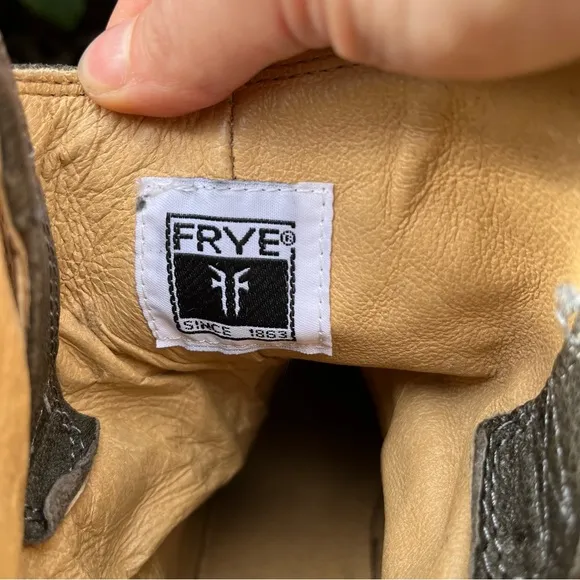 Frye Carson Tab Green Leather Short Boots 76461