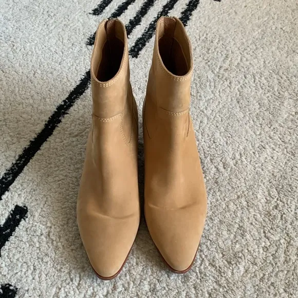 Frye Ellen Short Boots Genuine Suede Size 7.5