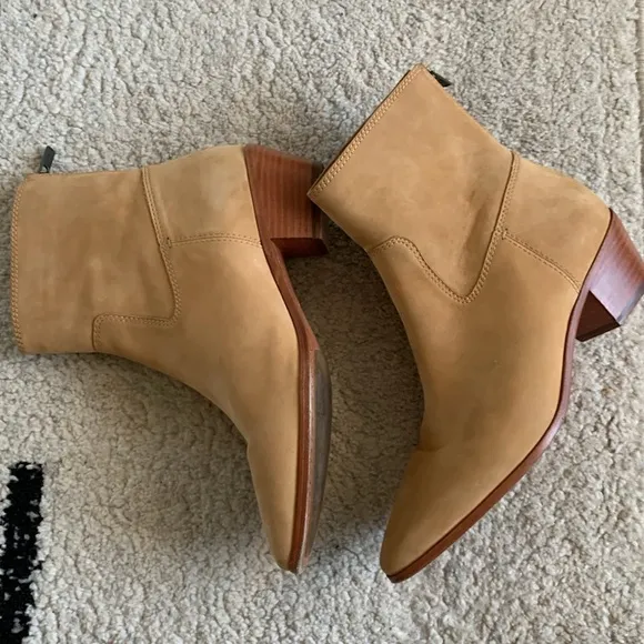Frye Ellen Short Boots Genuine Suede Size 7.5