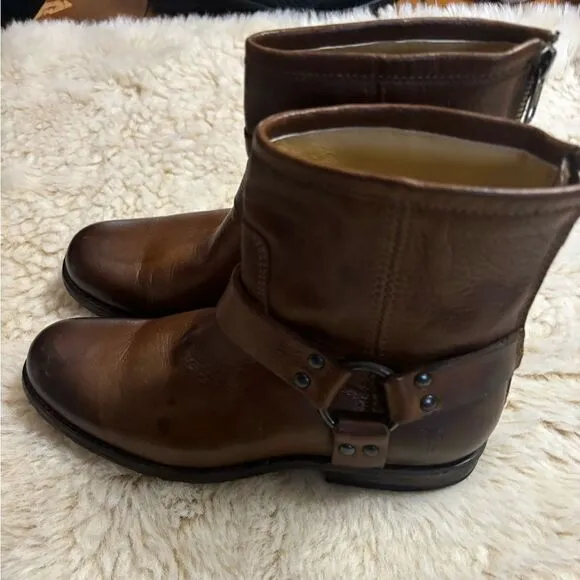 Frye Grey Phillip Harness Short Leather Boots in Brown Size 6.5