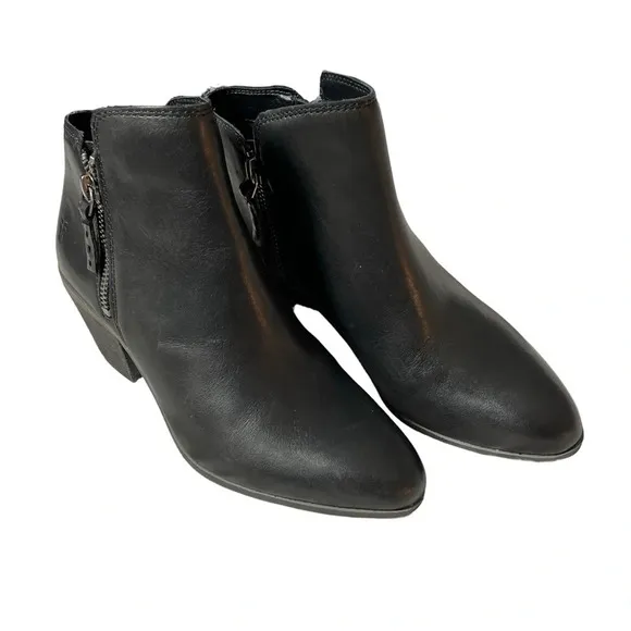FRYE Judith Black Leather Ankle Bootie short Boots size 6.5
