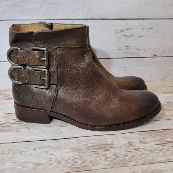 Frye Molly D ring short boots