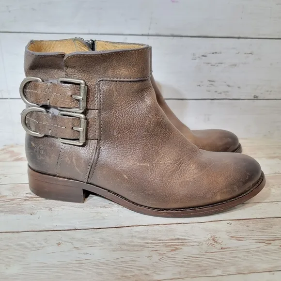 Frye Molly D ring short boots