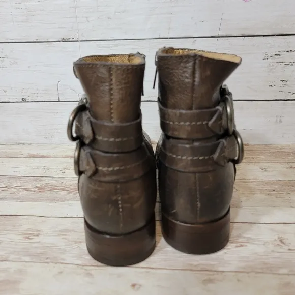 Frye Molly D ring short boots