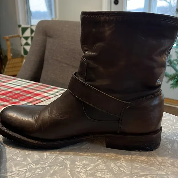 Frye Natalie Short Engineer Boots