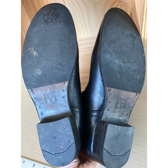 Frye Pippa Black Leather Back Zip Short Boots Size 9